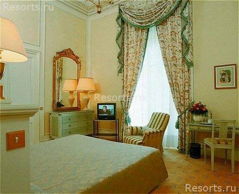 Hotel Du Palais 42
